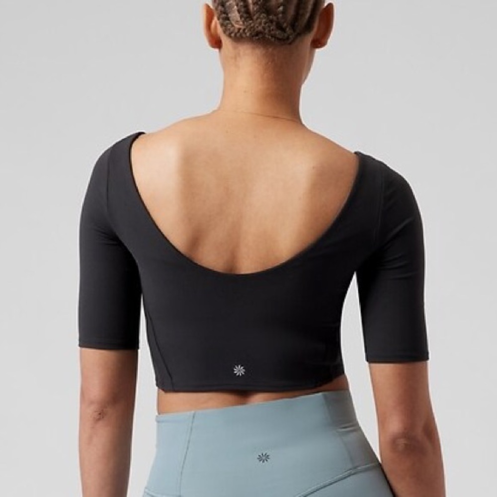 Athleta exhilarate Crop A-C XXS Black NWT